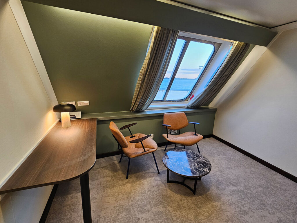 MS Crown Seaway kruiisilaeva siseruumide uuendus – PintsliPai Viimistlus (13)